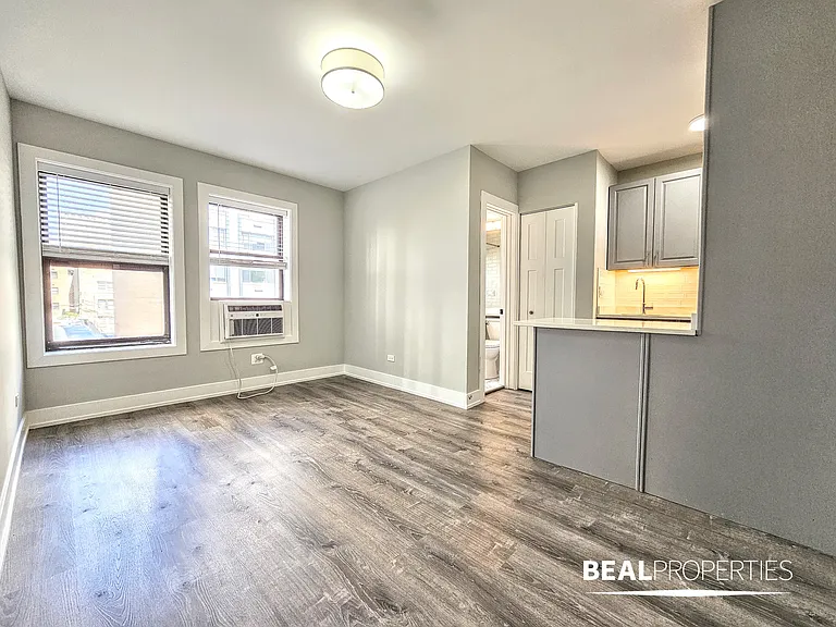 505 West Belmont Ave — Photo 94