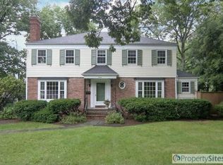 7 West Ln, Summit, NJ 07901