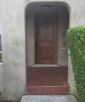 5th image of 1838 W 81st St
