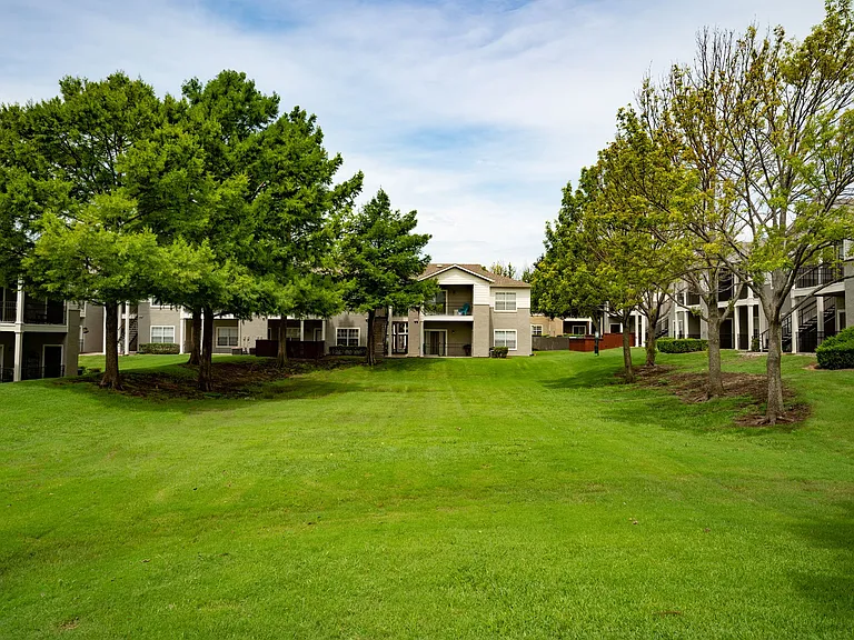 The Enclave at Stonebrook — Photo 40