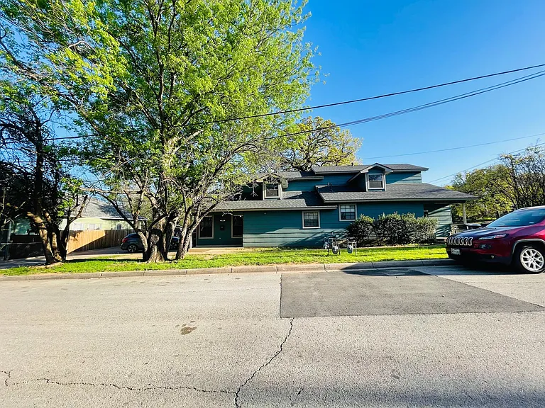 1004 Locust St — Photo 30