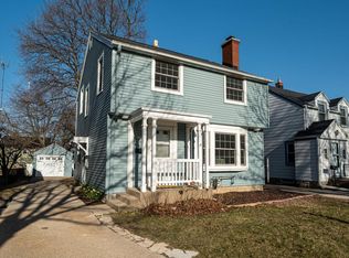 4453 N Morris Blvd, Shorewood, WI 53211