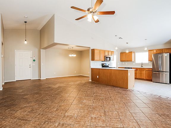 4th image of 13710 N 124th Ln