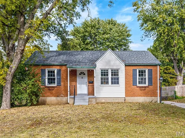 4 Saint James Ct, Florissant, MO 63031