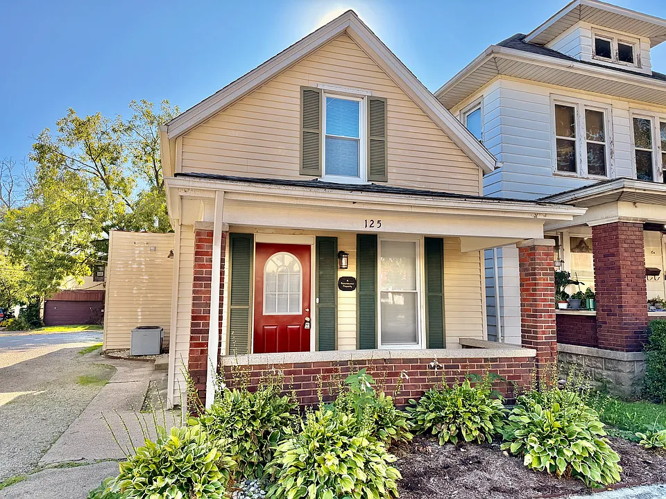 125 S 5th St