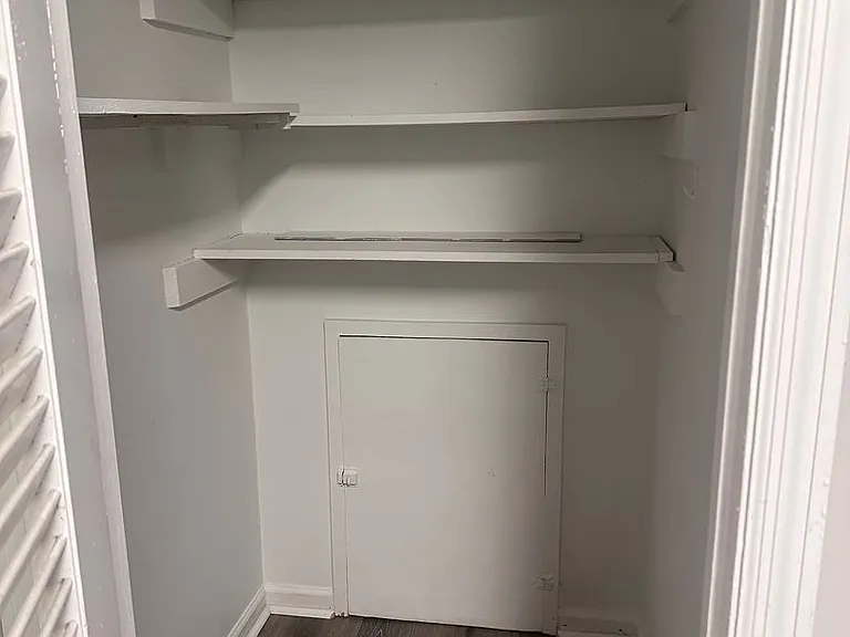 Carrington Woods Apartments — Photo 10