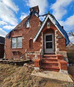 4624 Shirley Pl, Saint Louis, MO, 63115