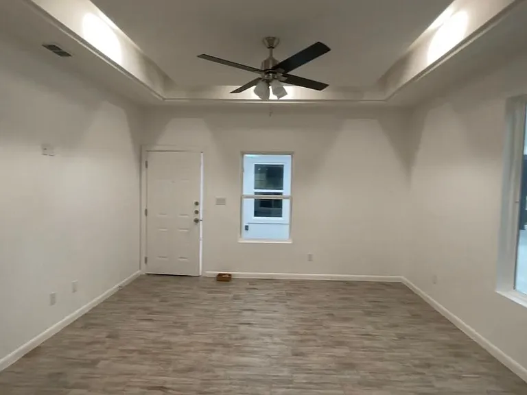 1-2503 Hackberry #1 — Photo 6