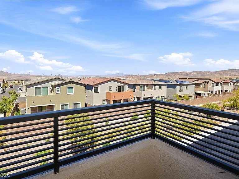 254 Walsh Peak Ave — Photo 18