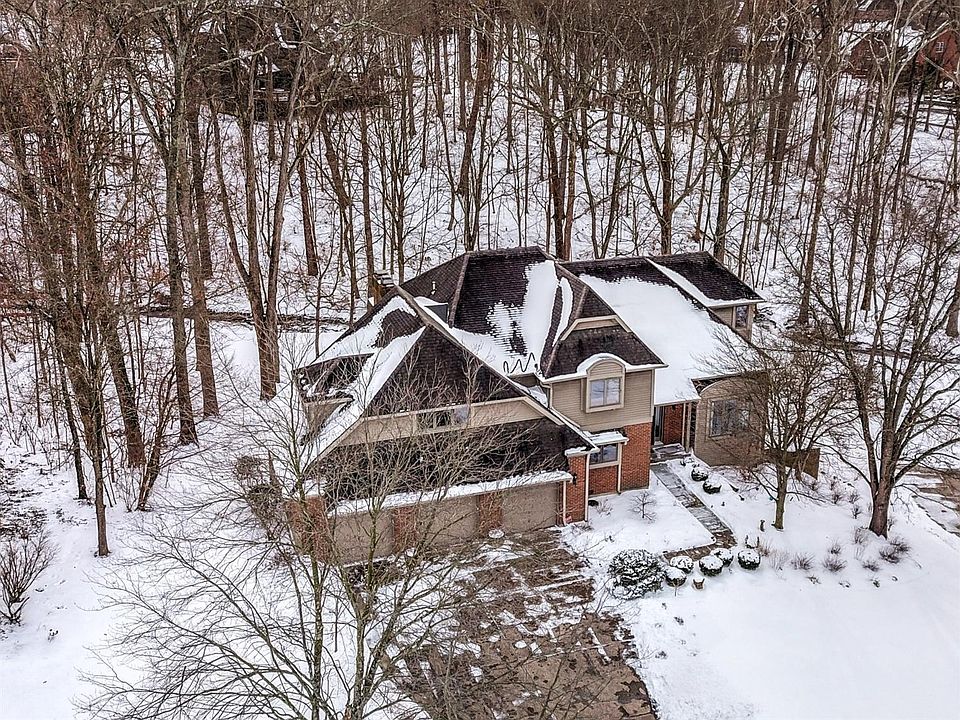 1st image of 9728 Bennington Dr