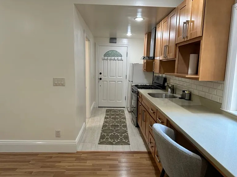 RC - 1572 Palou Ave, San Francisco, CA 94124 — Photo 3