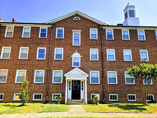 2606 Kensington Avenue Photo 1