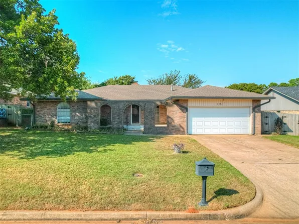2903 Del Casa Cir, Midwest City, OK 73110