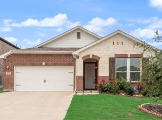8732 Heliotrope Ln, Fort Worth, TX 76131