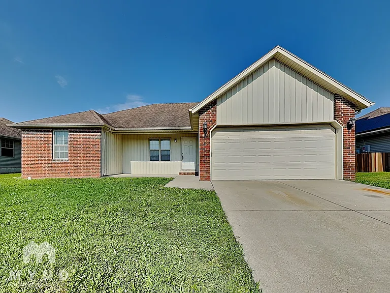 1241 S Rome Ave — Photo 1