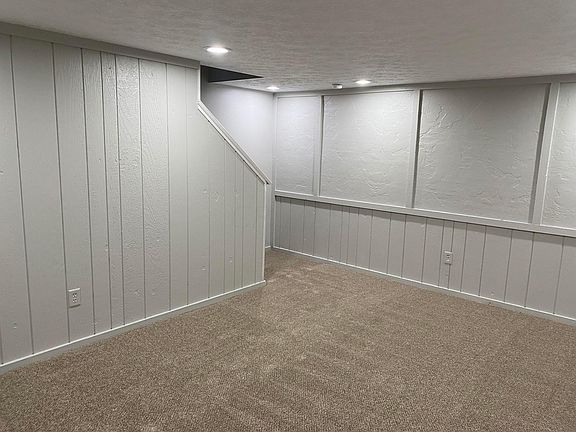 2nd image of 7767 Hansgrove Ct