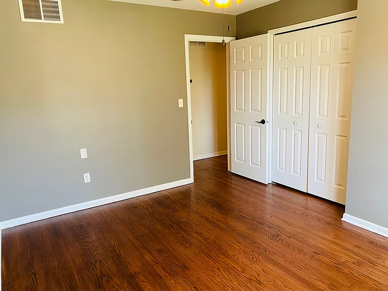 8837 Manor Ave — Photo 14