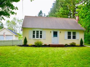 1547 Quaker Rd, Orchard Park, NY 14127