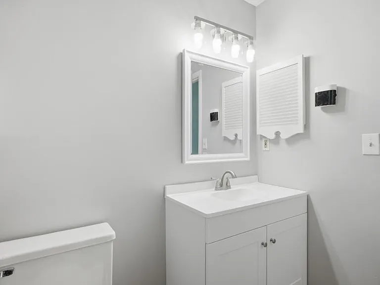 11240 Rotherick Dr — Photo 12