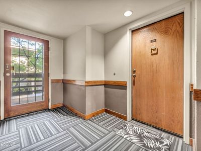 3095 Lakeside Dr APT 102, Reno, NV, 89509