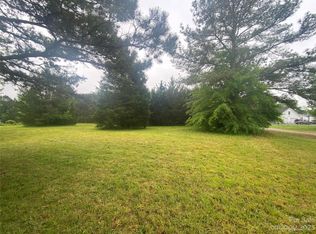 6260 Buena Vista Dr, Claremont, NC 28610