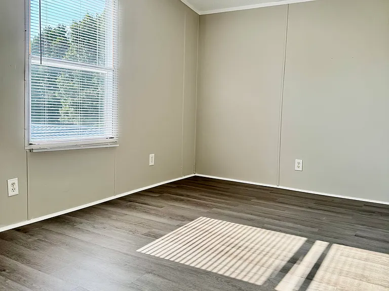 210 White Pine Dr — Photo 17