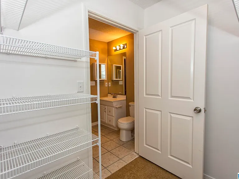 1612 Glenwood St NW — Photo 12