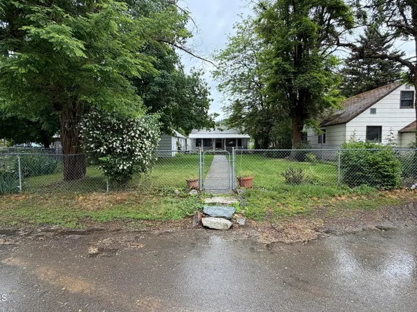 212 Hill St, Smelterville, ID 83868