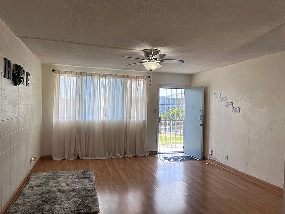 4th image of 94-010 Leolua St