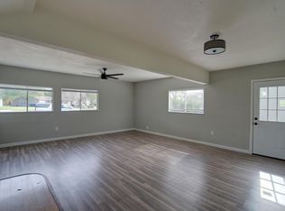 10851 Edgecrest Dr, San Antonio, TX 78217