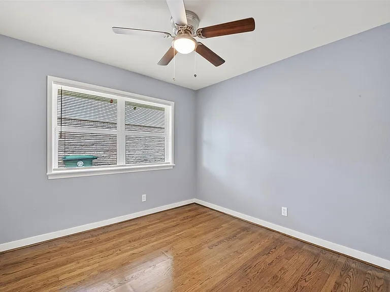 11226 Huggins Dr — Photo 19