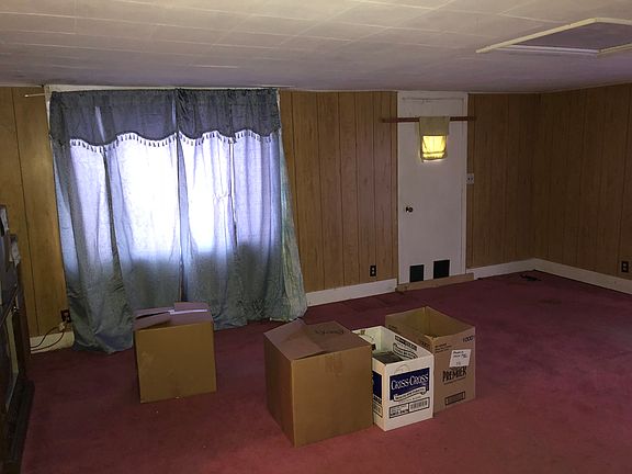 3rd image of 2206 Herrick Dr