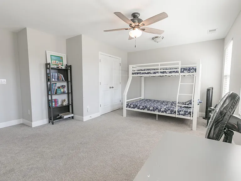 1055 Crisp Spring Dr — Photo 37