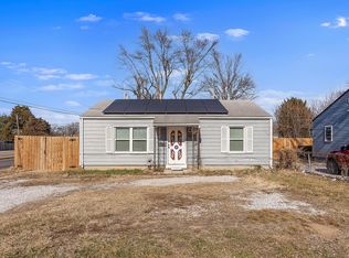 1531 W Hamilton St, Springfield, MO 65802