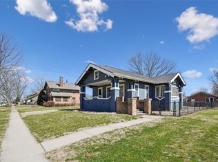 340 NE Cherry Ave, Earlham, IA 50072