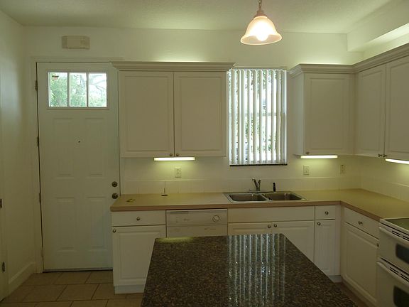 3rd image of 644 Cornerstone Dr