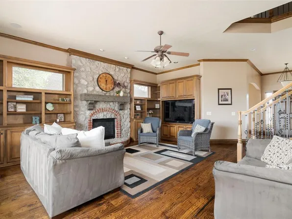 417 Heritage Green Rd, Edmond, OK 73003