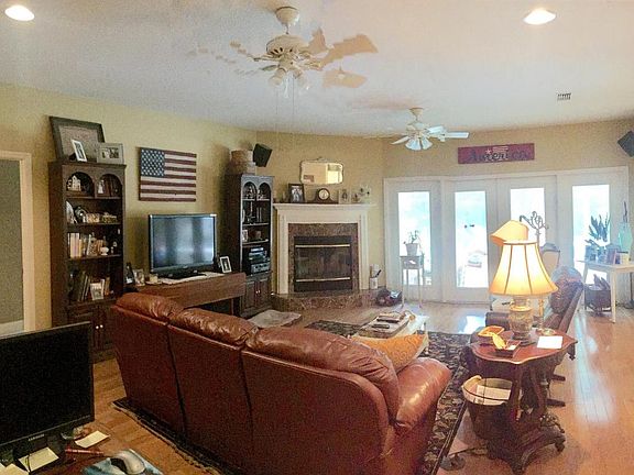 4th image of 456 SE 95th St