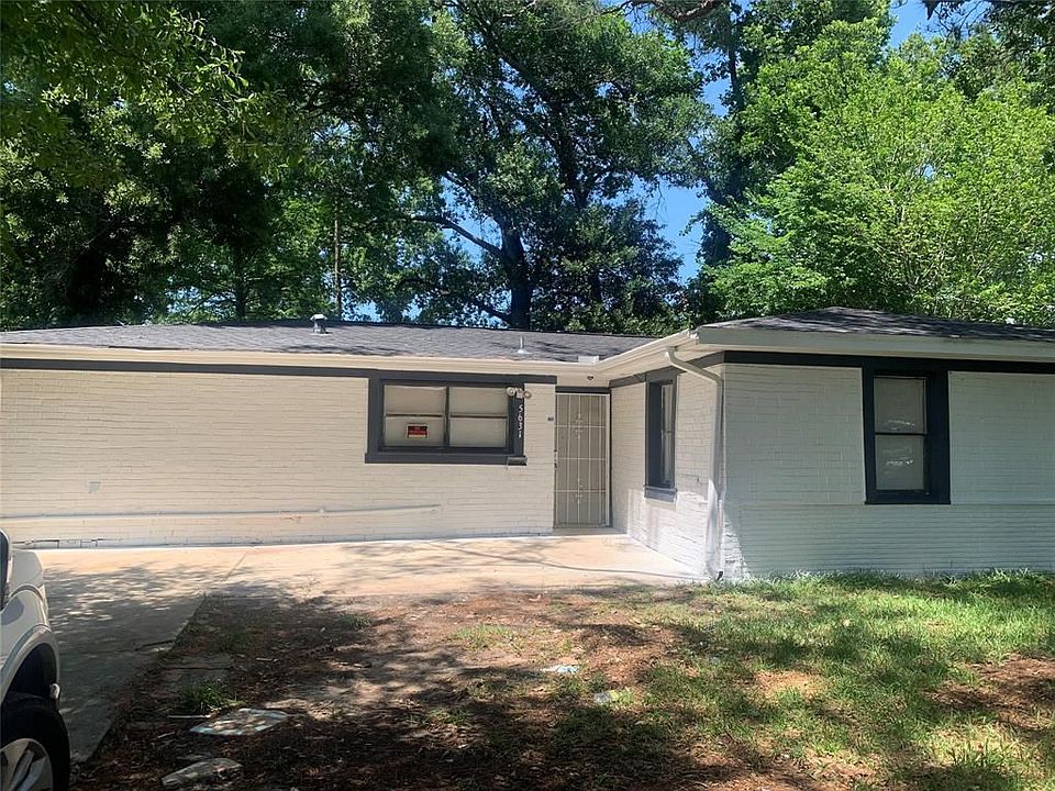 1st image of 5631 Lyndhurst Dr