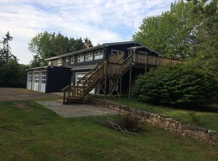 315-323 Leetes Island Rd, Branford, CT 06405