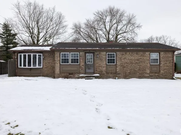 123 Winding Dr, Alexandria, IN 46001