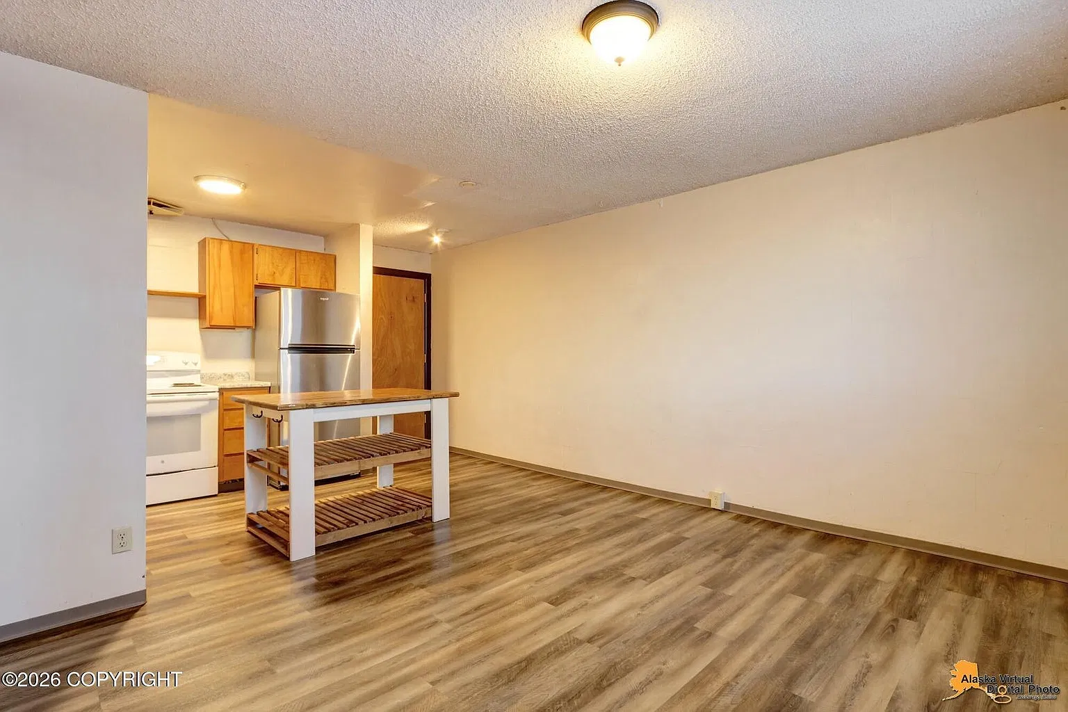 1 bed, 750 sqft, $1,050 — Photo 2