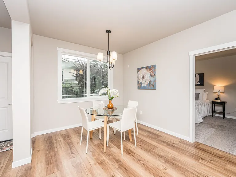 4002 10th St SE — Photo 14