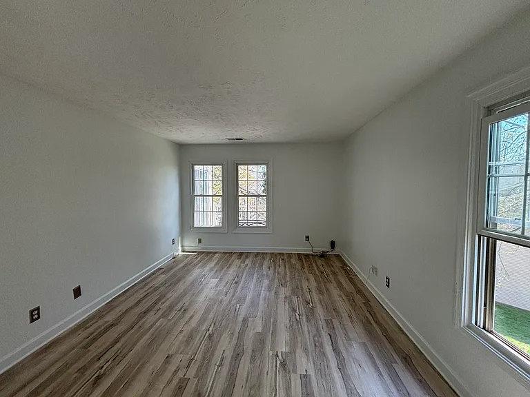 3804 Ridge Knoll Ct #305A — Photo 11