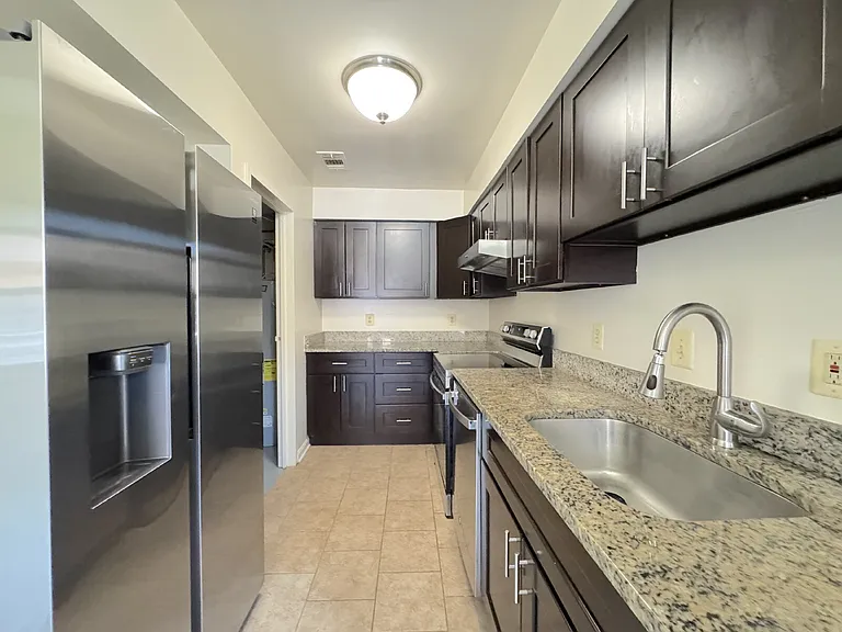 9557 Hagel Cir #B — Photo 9