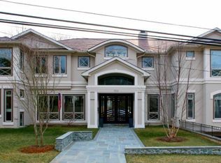 7103 Pomander Ln, Chevy Chase, MD 20815