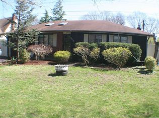 388 Fir Grove Rd, Ronkonkoma, NY 11779