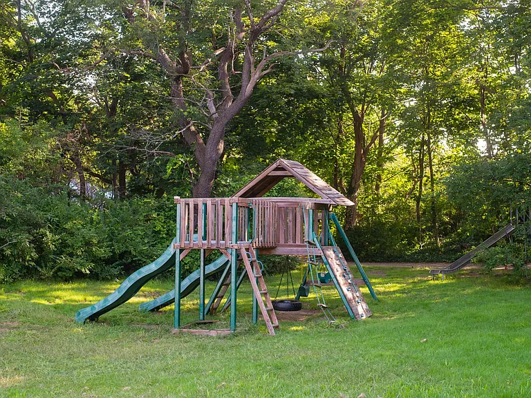 7 Homestead Dr — Photo 42