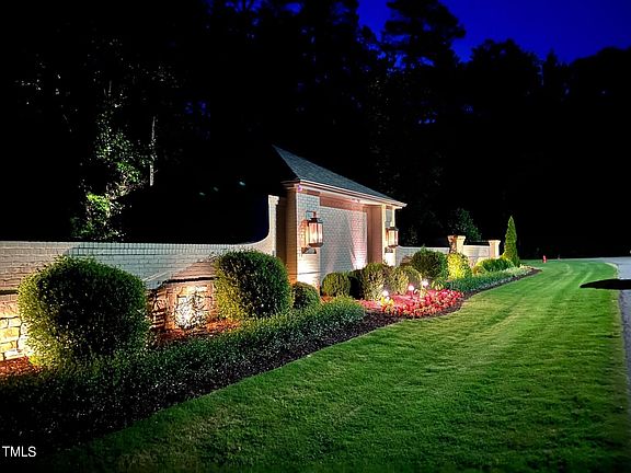 4th image of 473 Westhampton Dr #52