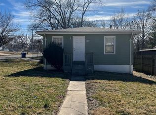 140 Bascom Dr, Saint Louis, MO 63135